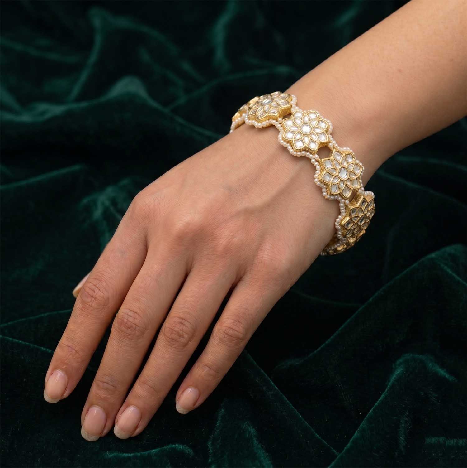 Traditional 22K Polki Ponchi Bangle for Indian Bride Wedding Jewelry